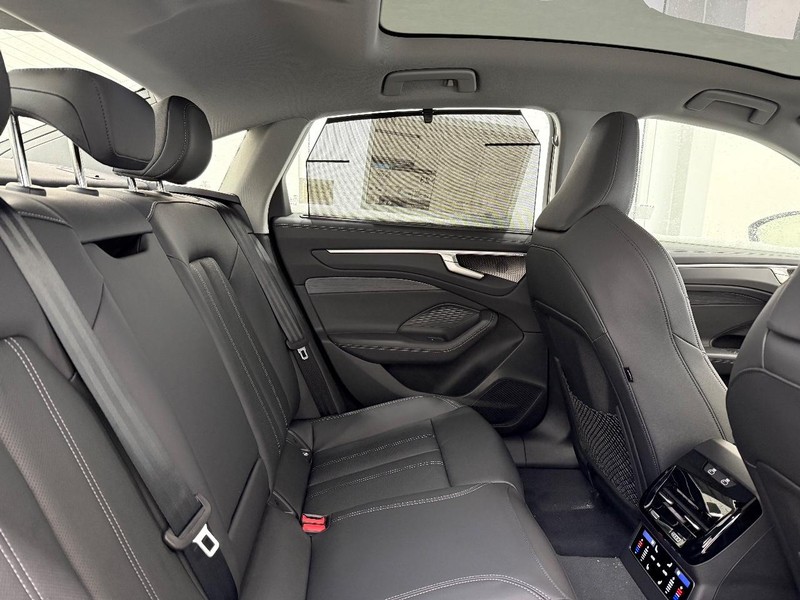 Audi A6 Sedan Vehicle Image 4