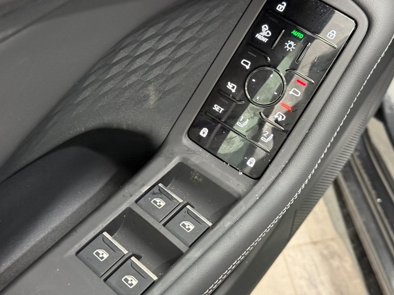 Audi A6 Sedan Vehicle Image 13