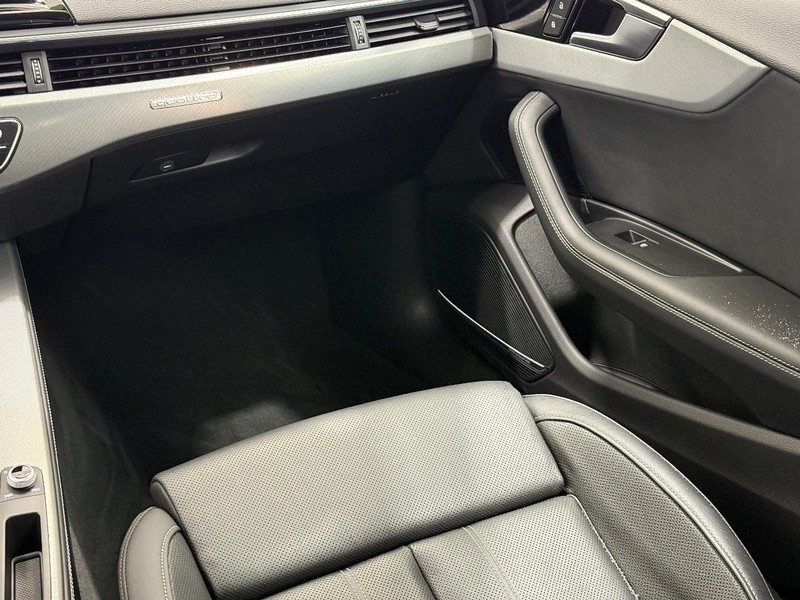 Audi A5 Sportback Vehicle Image 12