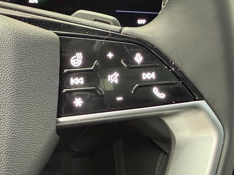 Audi Q5 Vehicle Image 8