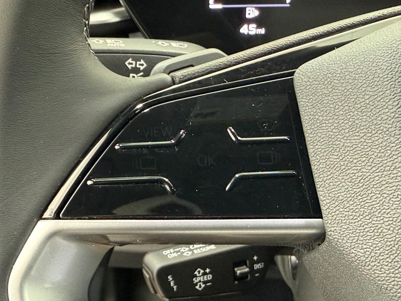 Audi Q5 Vehicle Image 9