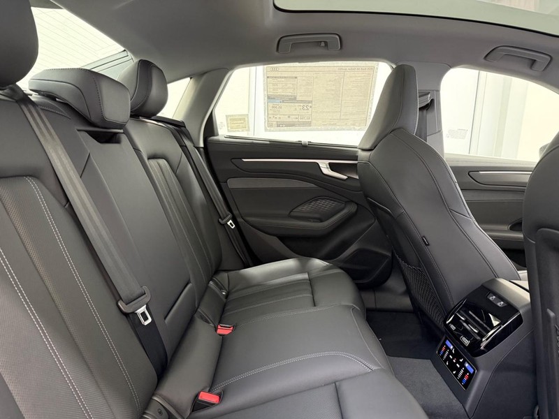 Audi A6 Sedan Vehicle Image 4