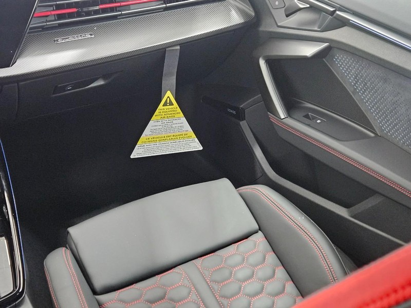 Audi RS 3 Vehicle Image 9