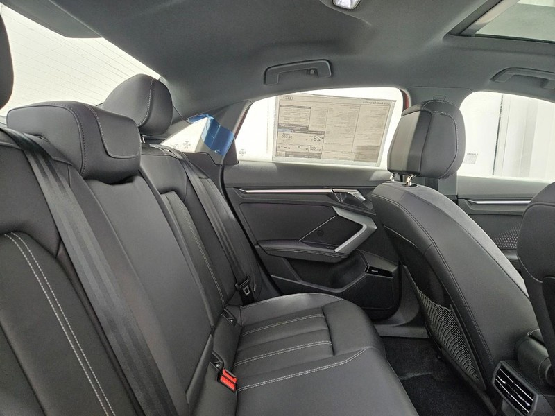 Audi A3 Vehicle Image 4