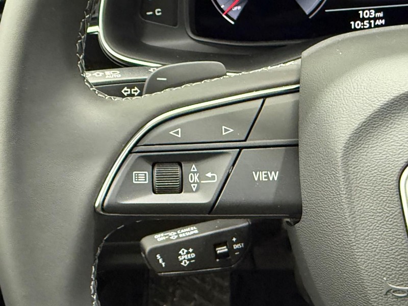 Audi Q7 Vehicle Image 11