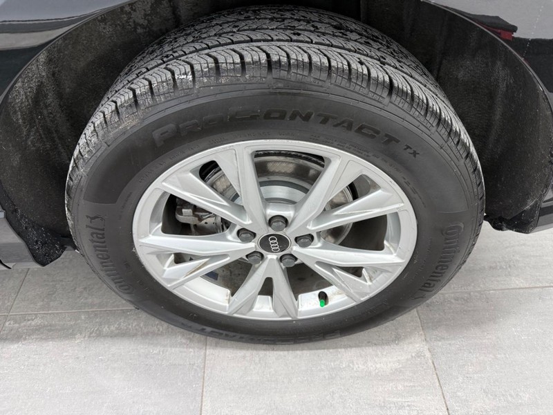 Audi Q3 Vehicle Image 5