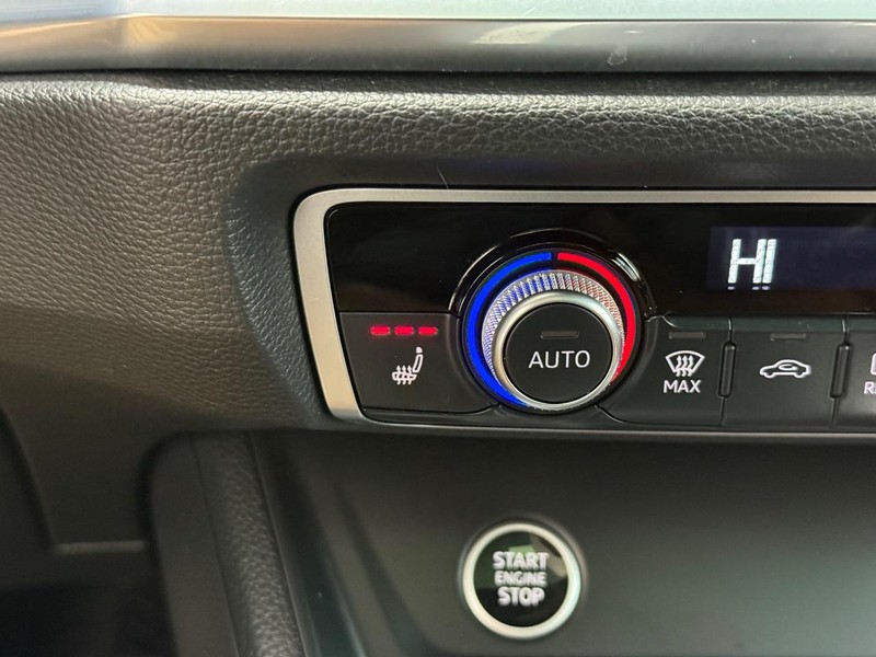 Audi Q3 Vehicle Image 18