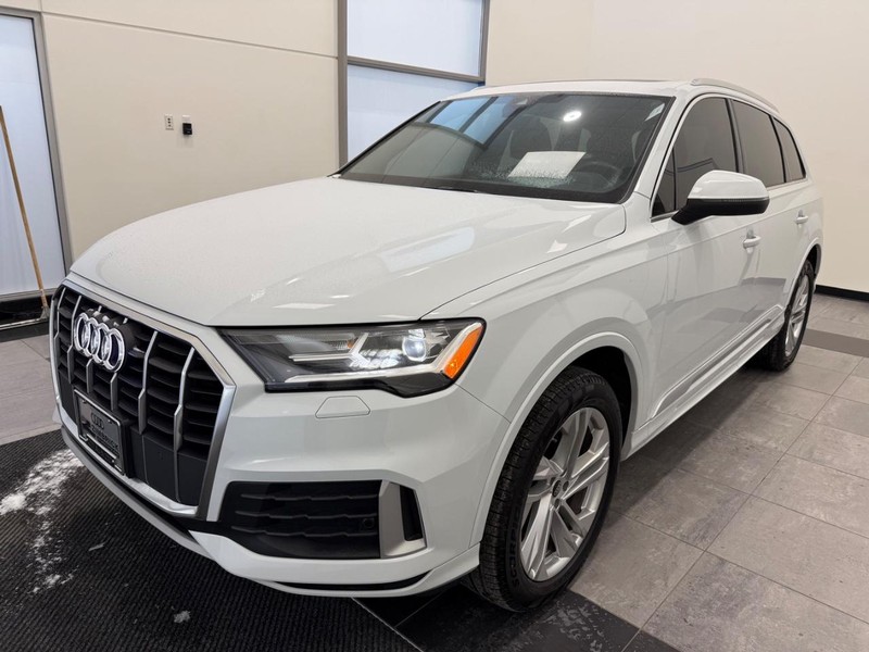 Audi Q7 Vehicle Full-screen Gallery Image 06