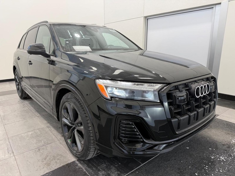 Audi Q7 Vehicle Image 8