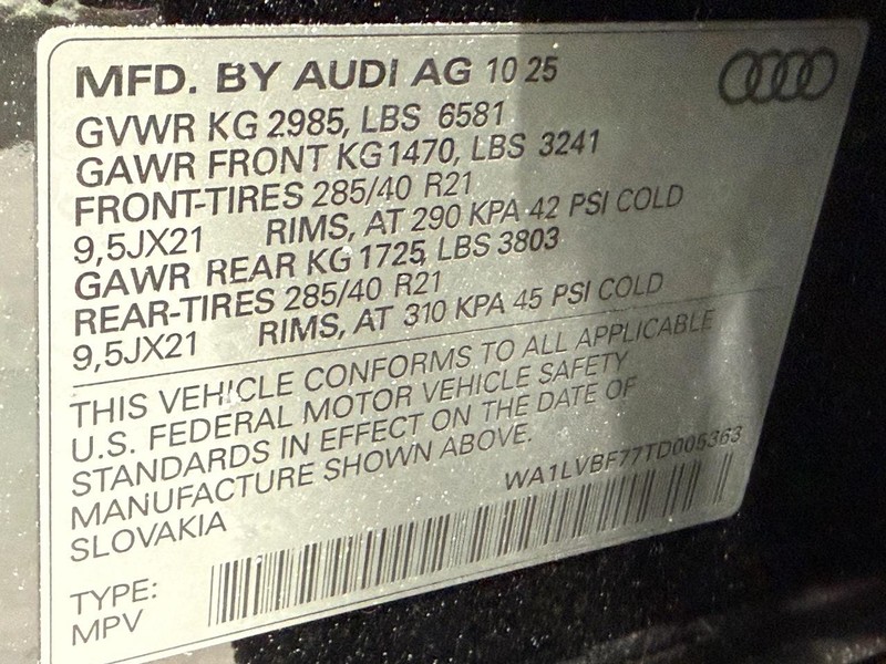 Audi Q7 Vehicle Image 24