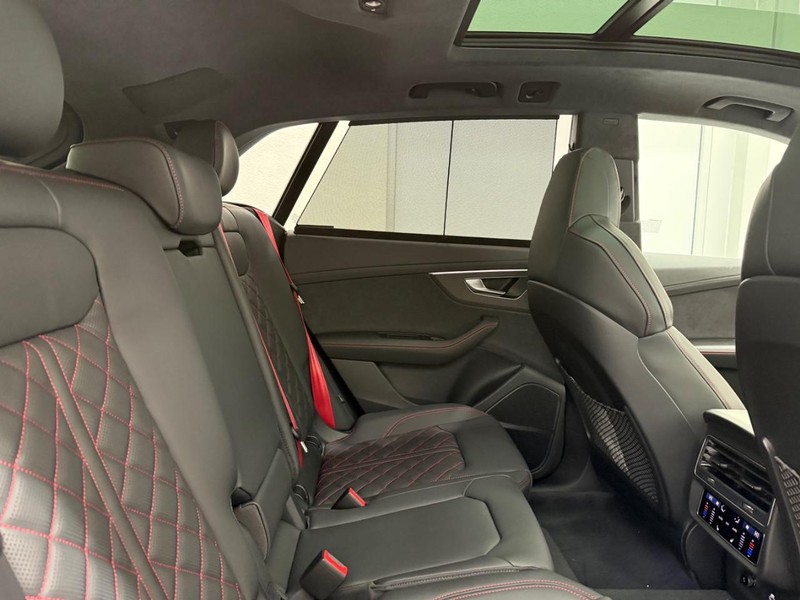 Audi SQ8 Vehicle Image 4