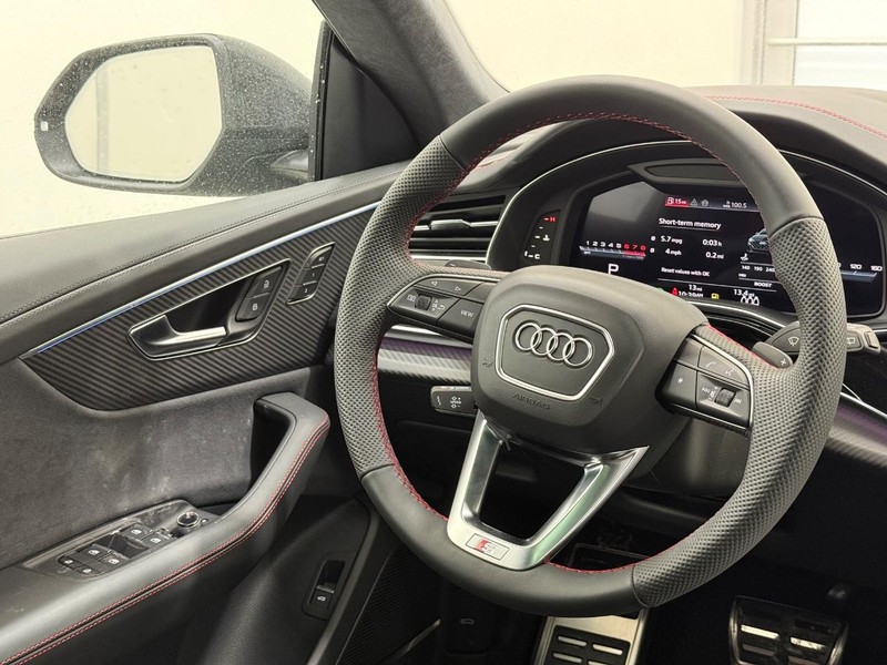 Audi SQ8 Vehicle Image 8