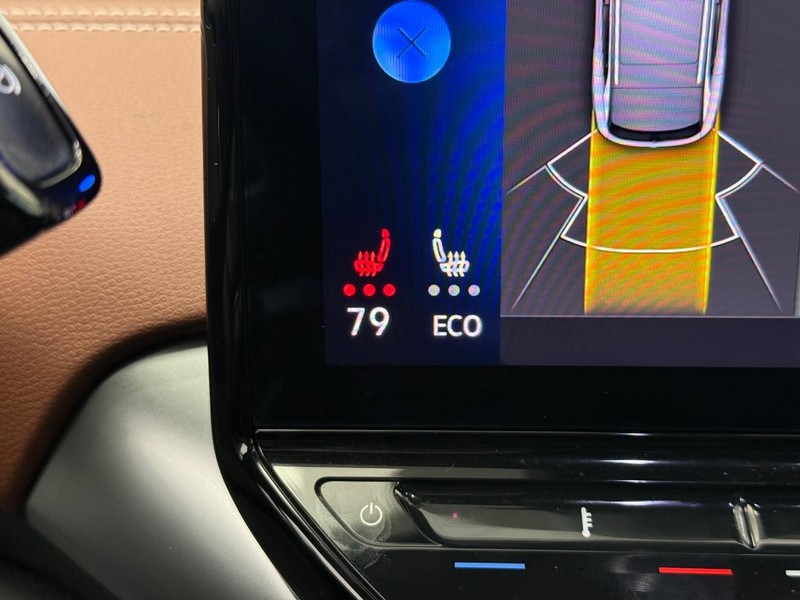 Volkswagen ID.4 Vehicle Image 18