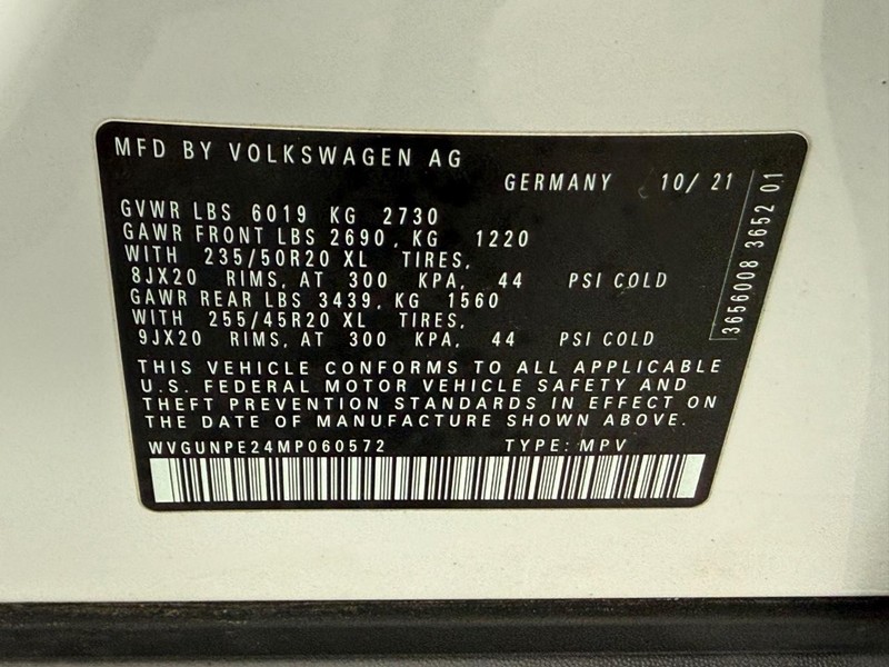 Volkswagen ID.4 Vehicle Image 21