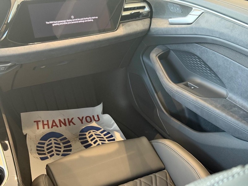 Audi A6 Sedan Vehicle Image 9