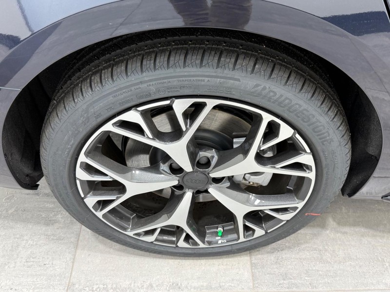 Audi A6 Sedan Vehicle Image 3