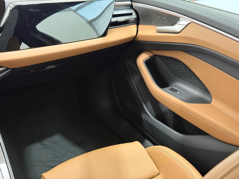 Audi A6 Sedan Vehicle Image 9