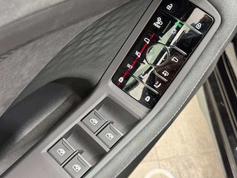 Audi A6 Sedan Vehicle Image 14