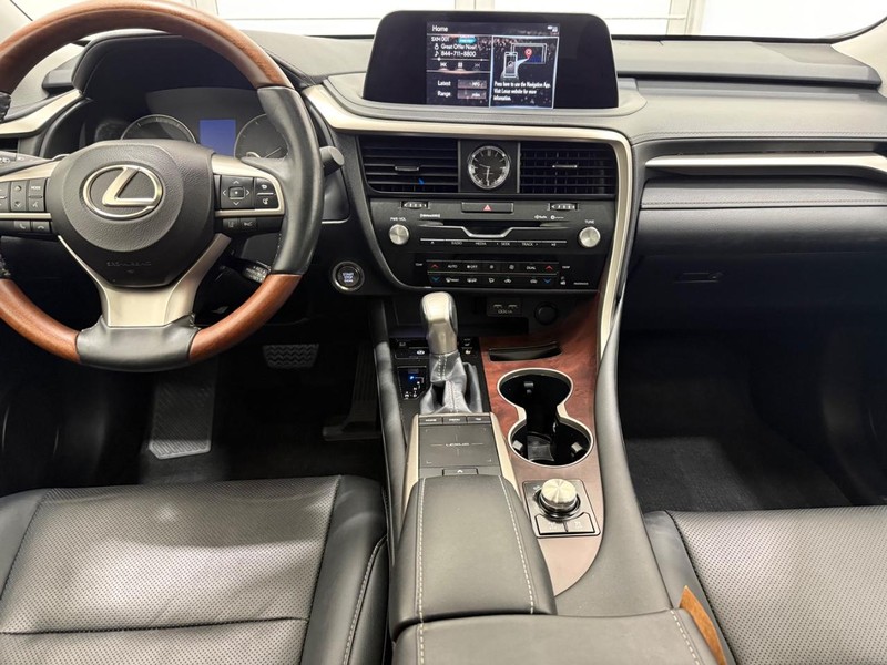 Lexus RX Vehicle Image 9