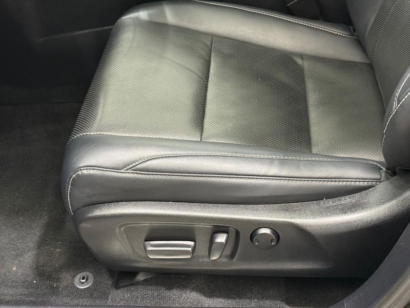 Lexus RX Vehicle Image 21