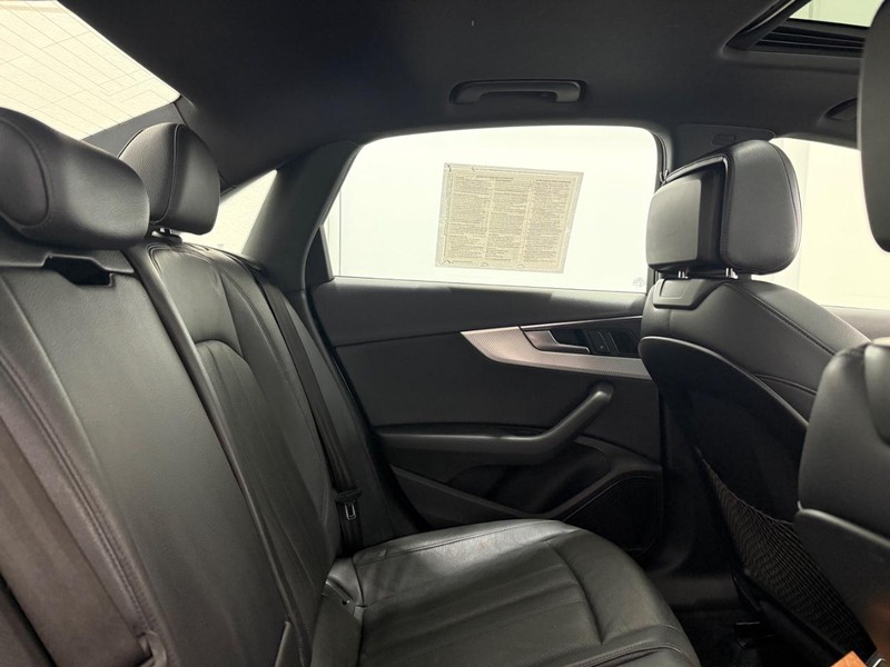 Audi A4 Vehicle Image 8