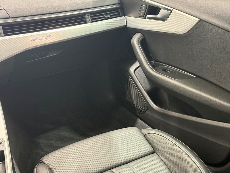 Audi A4 Vehicle Image 13