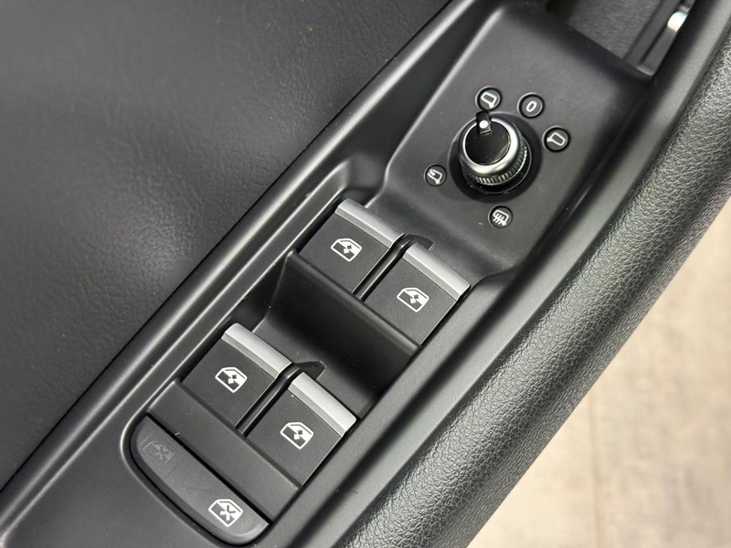 Audi A4 Vehicle Image 20