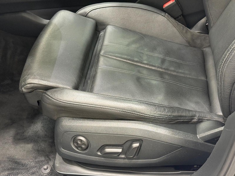 Audi A4 Vehicle Image 21