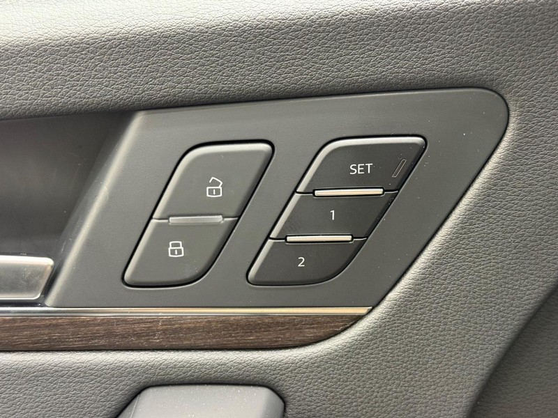 Audi Q5 Vehicle Image 14