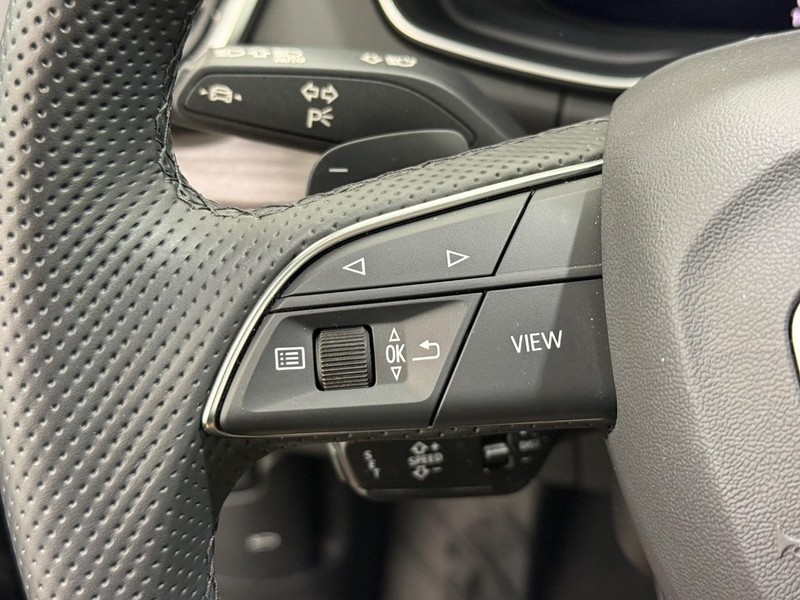 Audi Q5 Vehicle Image 15