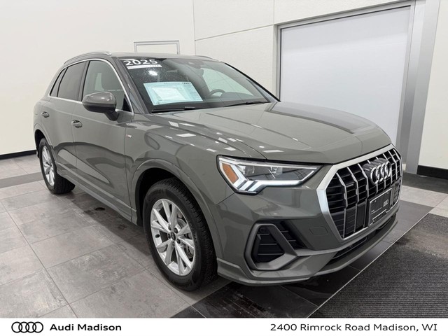 more details - audi q3