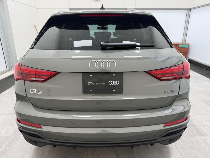 Audi Q3 Vehicle Image 3