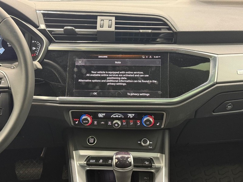 Audi Q3 Vehicle Image 10