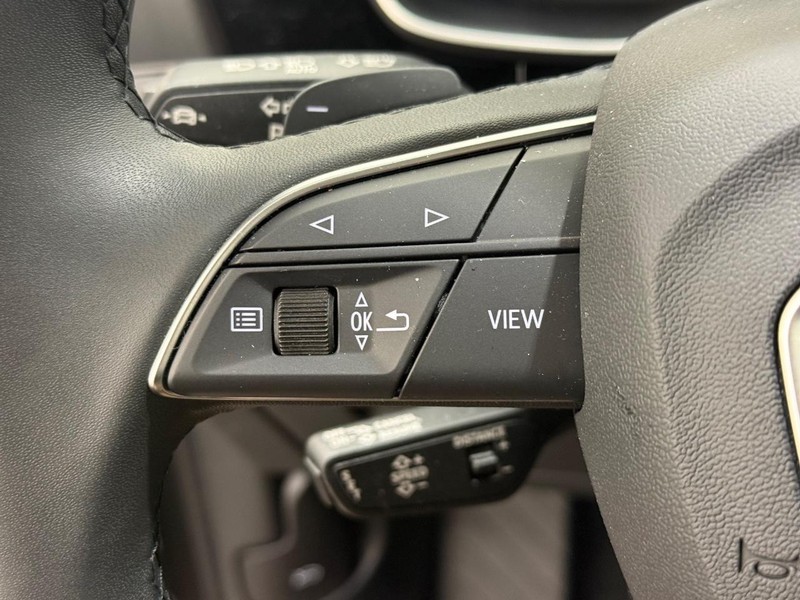 Audi Q3 Vehicle Image 14