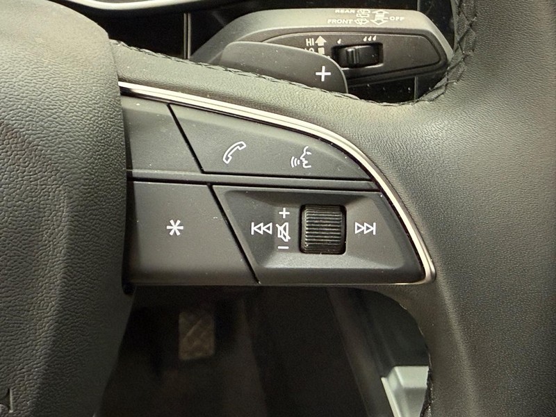 Audi Q3 Vehicle Image 16