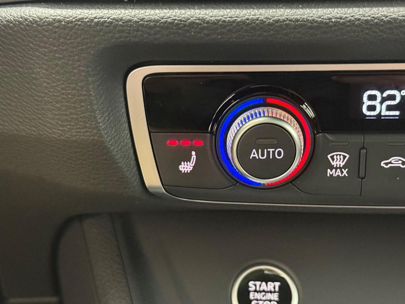 Audi Q3 Vehicle Image 19