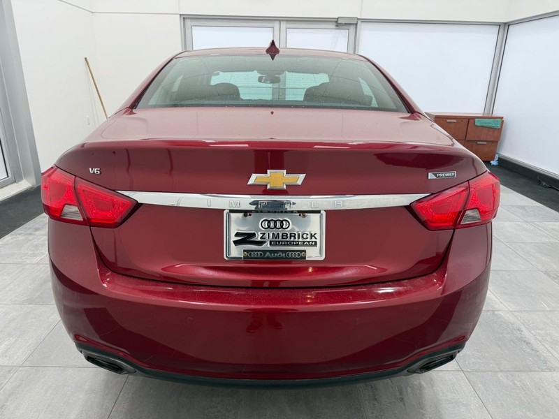 Chevrolet Impala Vehicle Image 3