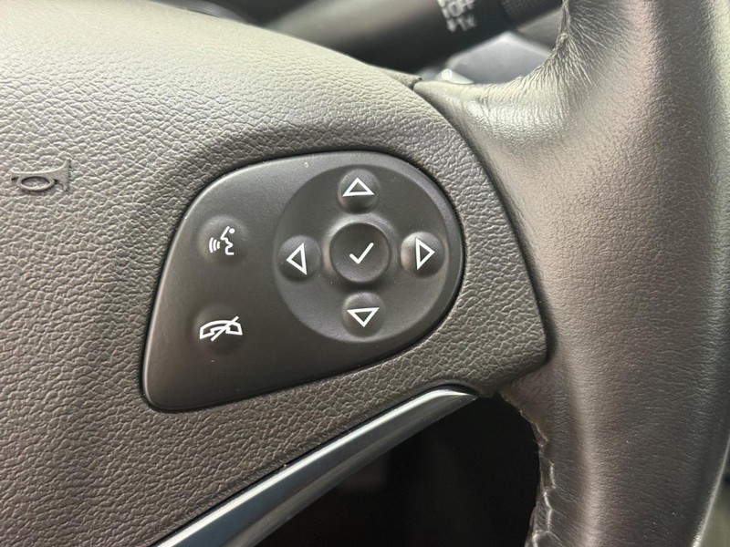 Chevrolet Impala Vehicle Image 17