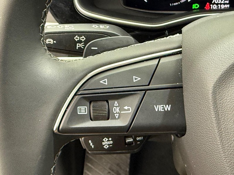 Audi Q7 Vehicle Image 15