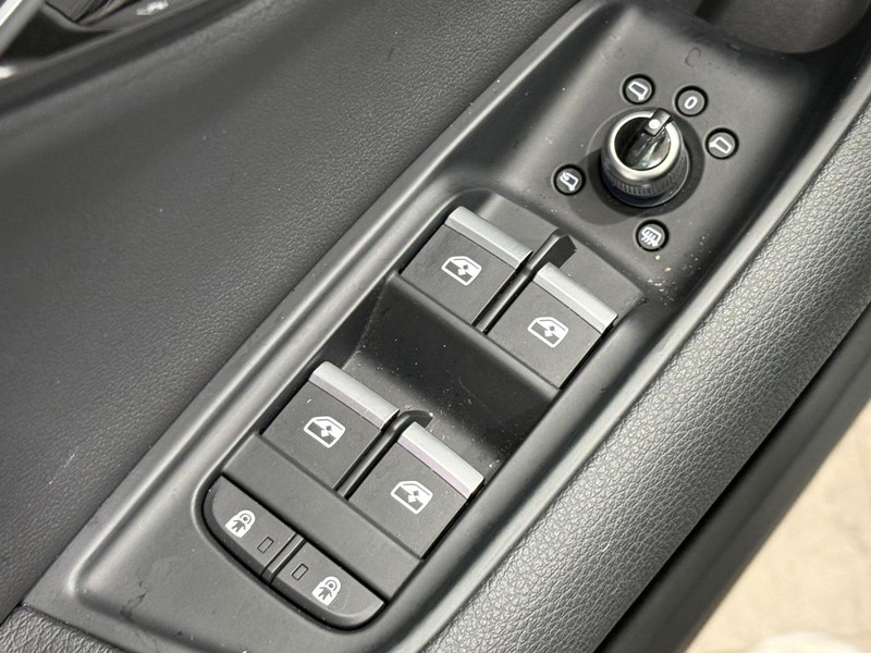 Audi Q7 Vehicle Image 20