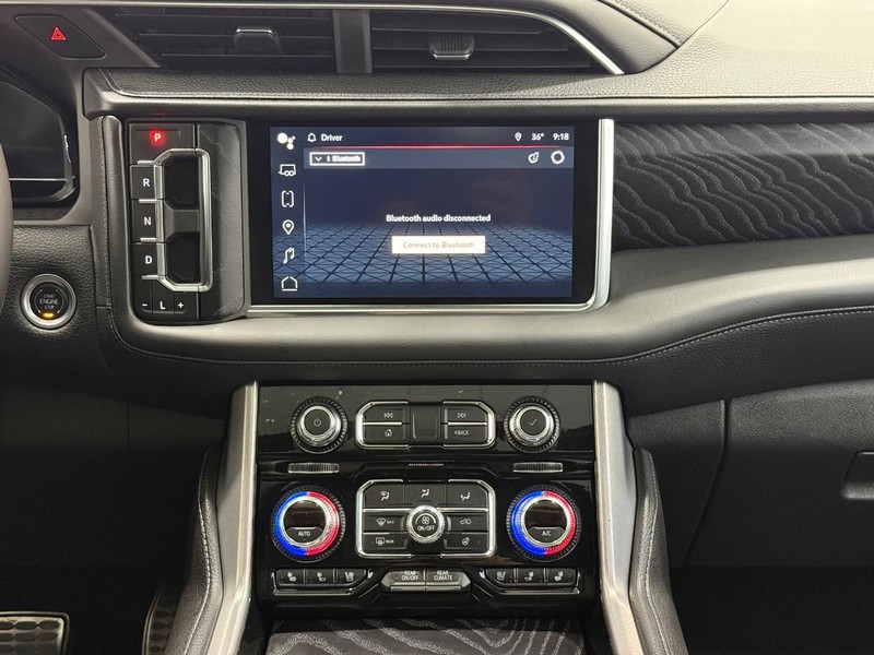 GMC Yukon Vehicle Image 12