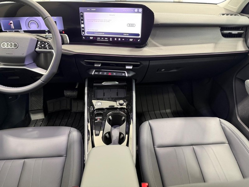 Audi Q3 Vehicle Image 5