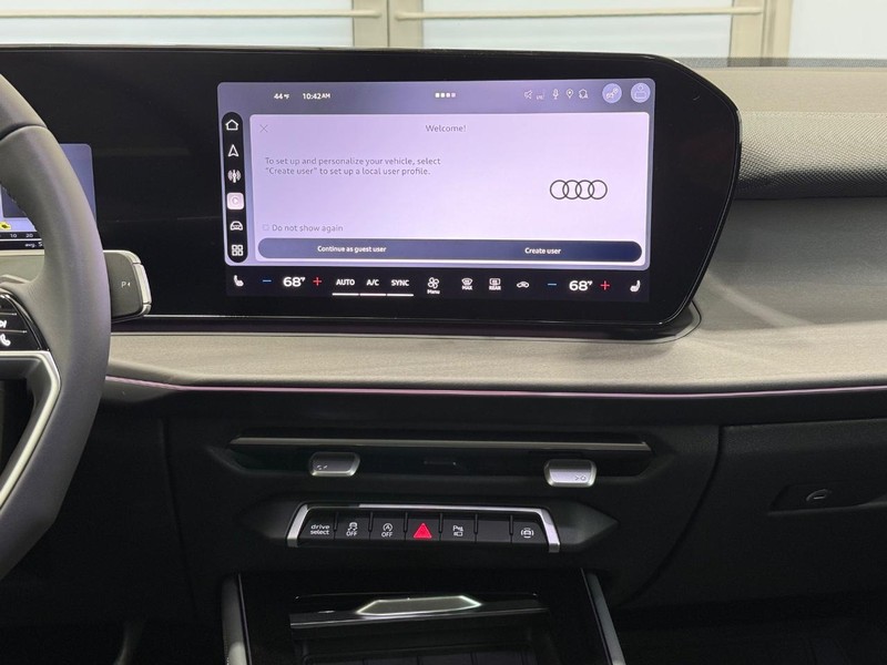 Audi Q3 Vehicle Image 6