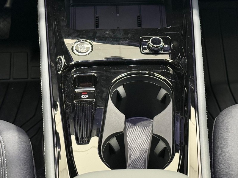 Audi Q3 Vehicle Image 7