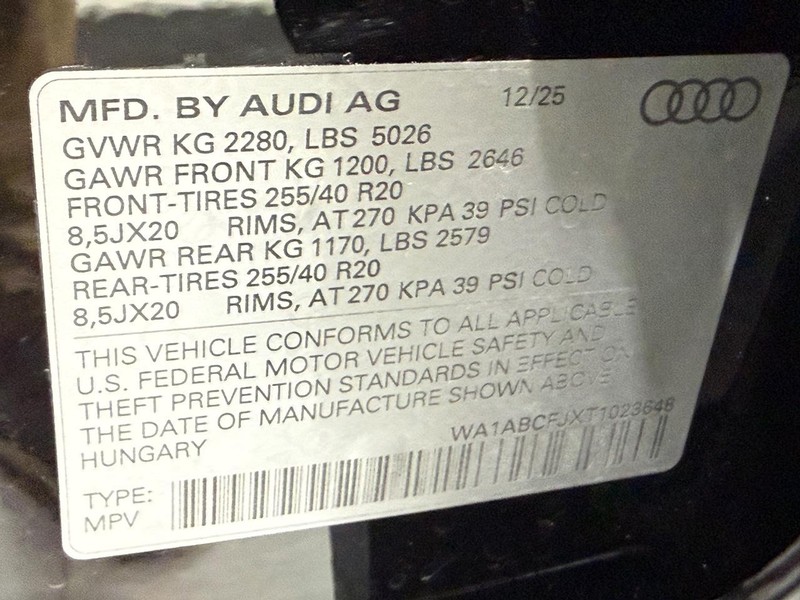 Audi Q3 Vehicle Image 18