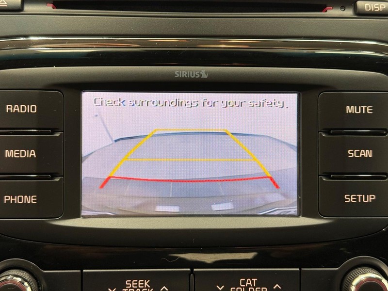 Kia Forte Vehicle Image 17