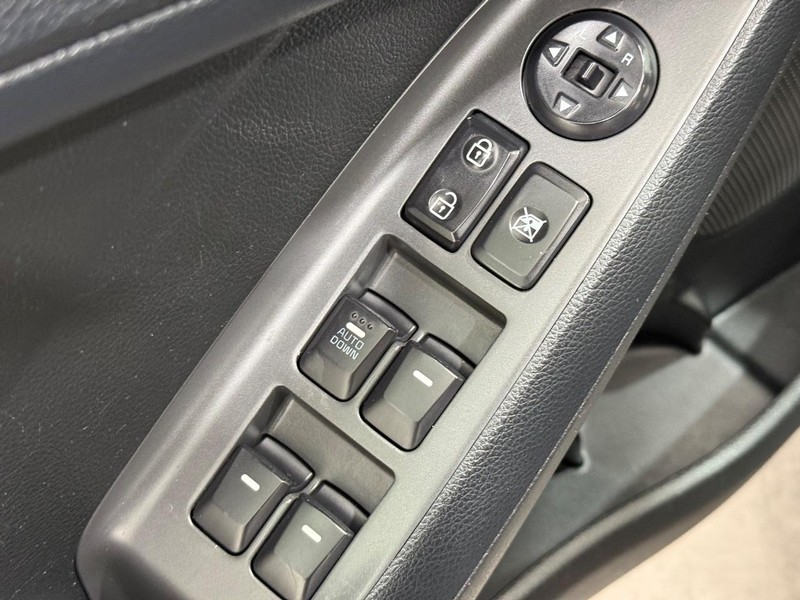 Kia Forte Vehicle Image 19