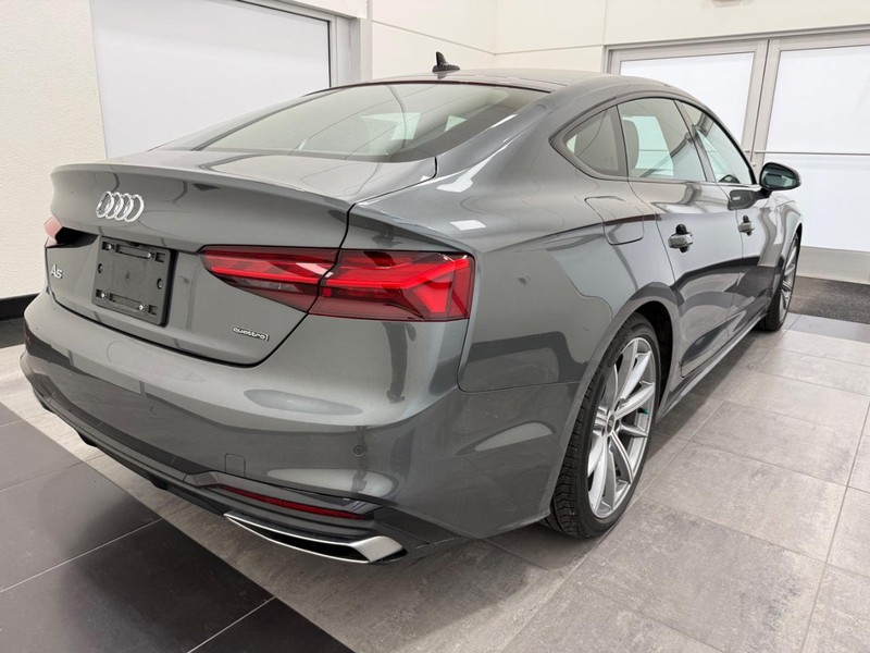 Audi A5 Sportback Vehicle Image 2