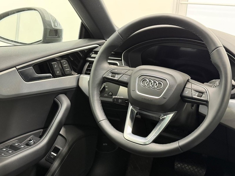 Audi A5 Sportback Vehicle Image 12