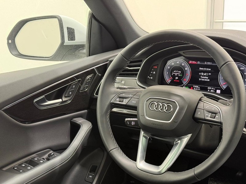 Audi Q8 Vehicle Image 12